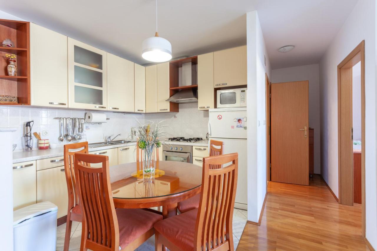 Apartman Vlahovic ماكارسكا المظهر الخارجي الصورة